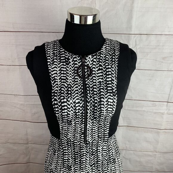 DKNY Dress Bodycon Slim 2 XS Black White zipper Stretch zigzag animal Colorblock - Picture 3 of 16